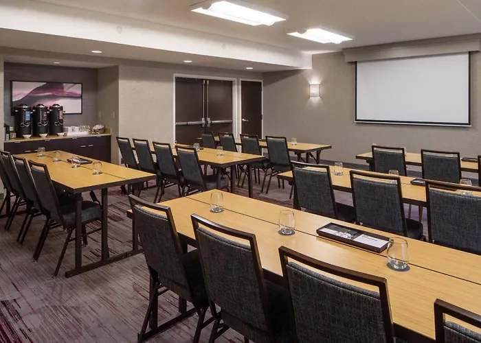 Courtyard By Marriott Dulles Airport Herndon/Reston