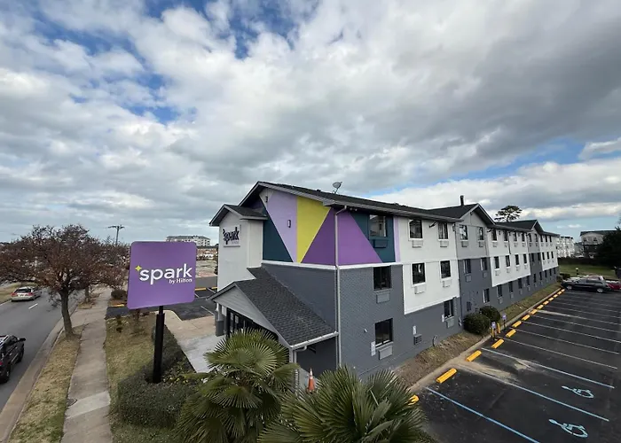 Spark By Hilton Norfolk