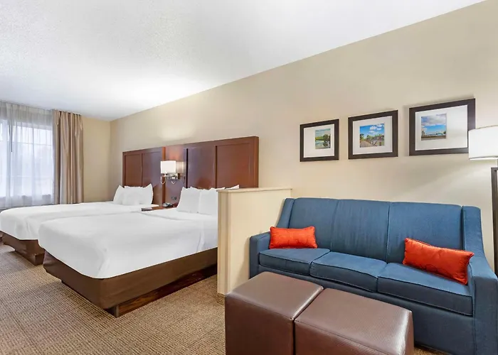 Comfort Suites Cedar Falls Industrial Park