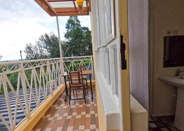 Mayas Suites