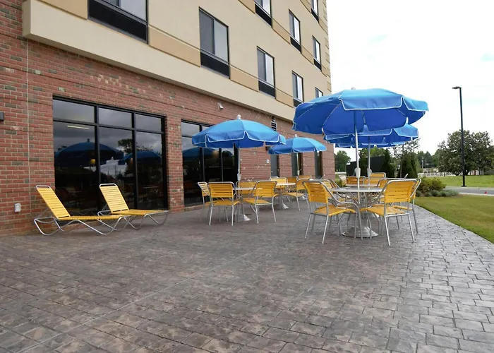 Fairfield Inn & Suites By Marriott Dunn I-95