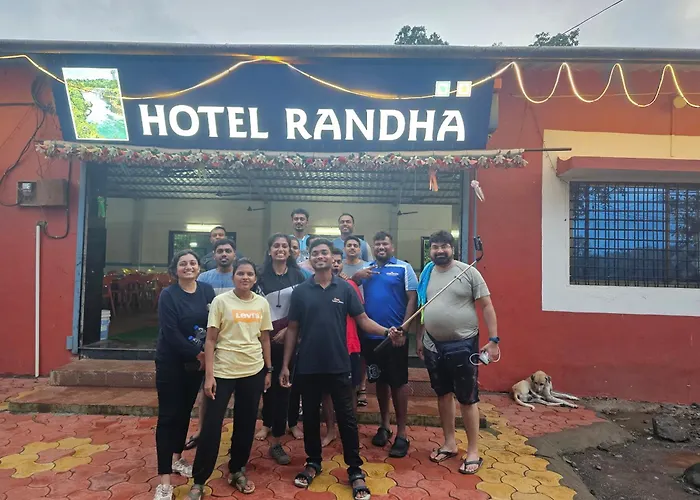 Hotel Randha And Lodging