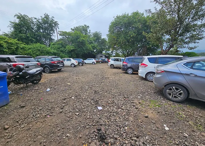 Hotel Randha And Lodging