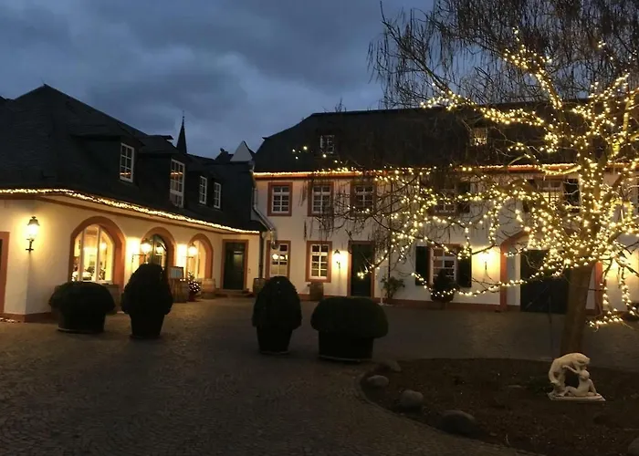 Gutshotel Weingut Schloss Reinhartshausen