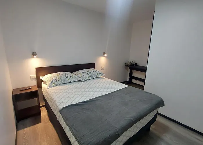 Bambu Hostal - Alojamiento A Pasos Del Mall Y Centro