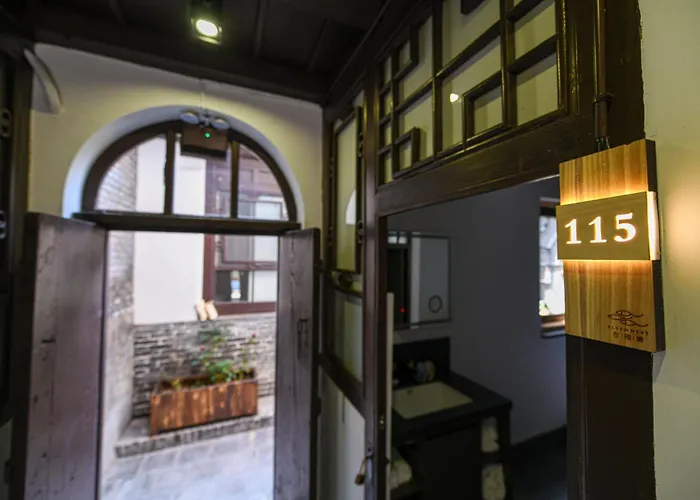 Elsewhere Hotel Inn Ancient City Center Branch