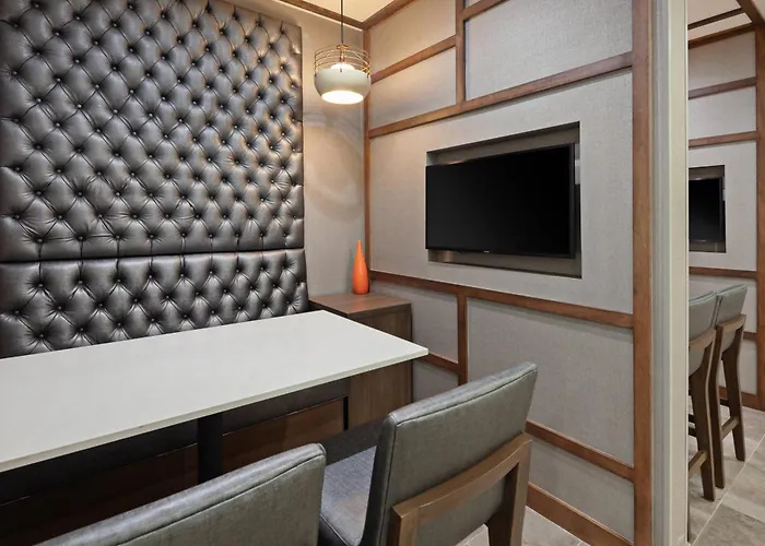 Springhill Suites By Marriott Escondido Downtown