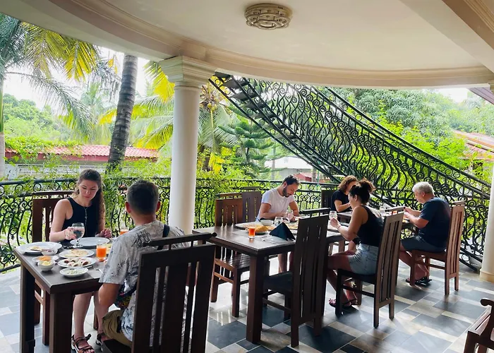 L S Lanka Hotel Dambulla