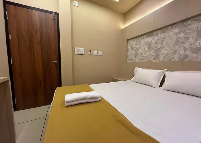 Famstay And Healthclub