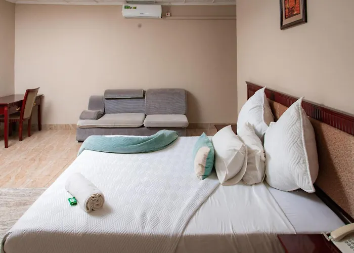Fatmols City Hotel