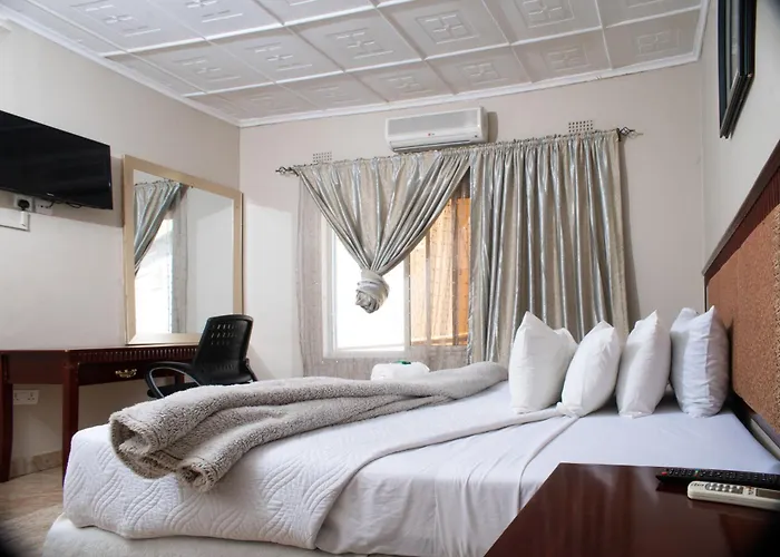 Fatmols City Hotel