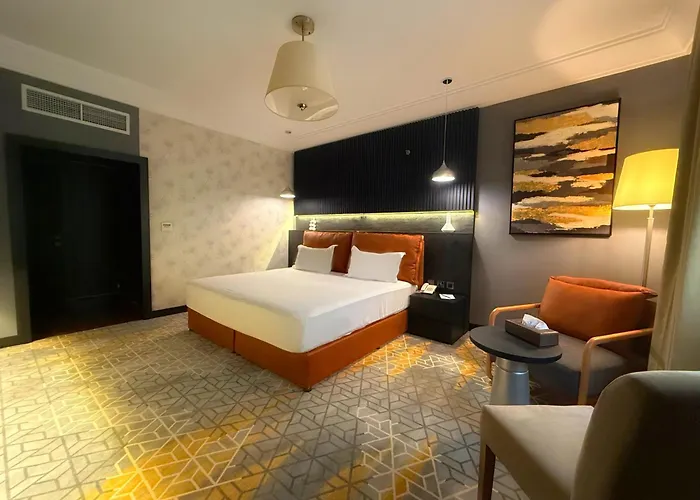 Crown Town Hotel
