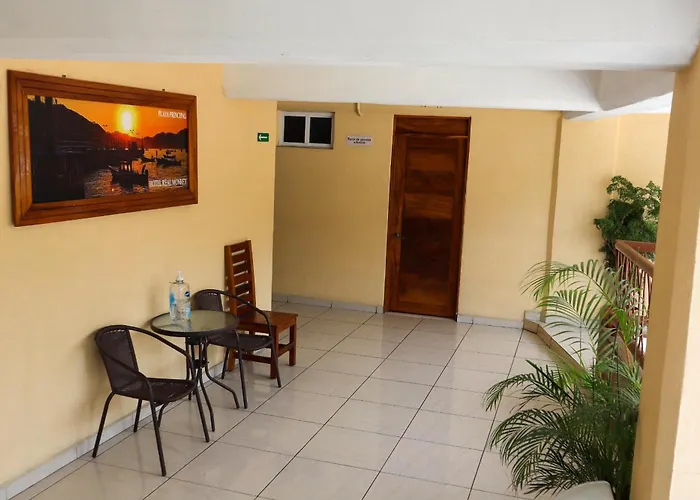 Hotel Real Monrey Zihuatanejo