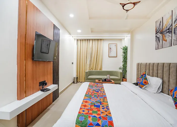 Fabhotel Shrinath Casa Inn