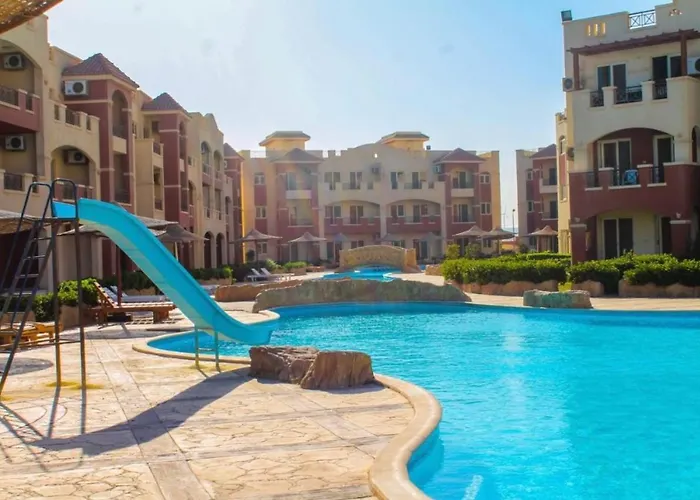 La Sirena Double Room With Mountain View, Families And Couples Only, Extra Of 200 Egyptian Pounds Per Adult Person Per Stay ,To Be Paid To The Resort
