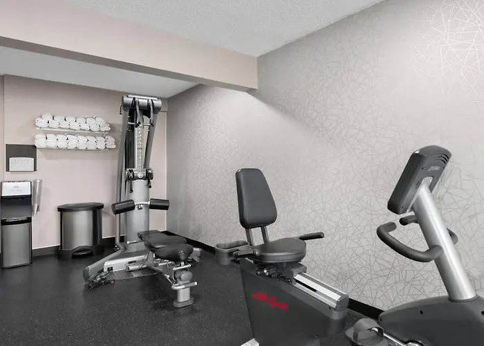 Country Inn & Suites By Radisson, Near The National Sports Center, Coon Rapids, Mn