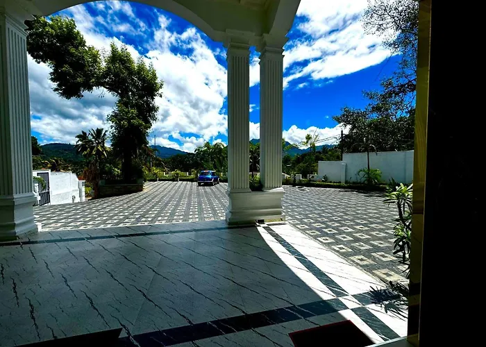Crown Regency- Badulla