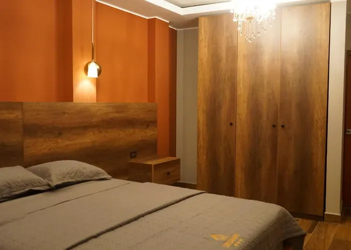 Ukumari Hotel