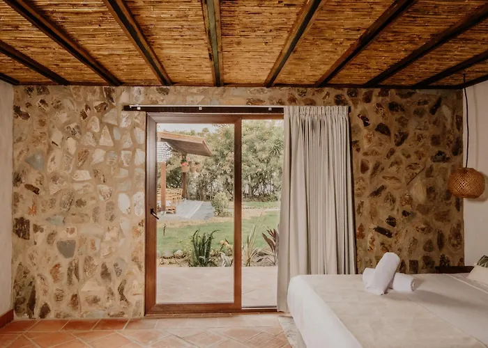 Pietra Hotel