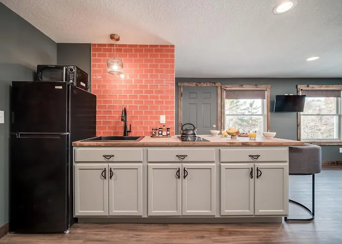 Boutique Hotel King, Queen & Kitchen Suites Easy Drive To Downtown