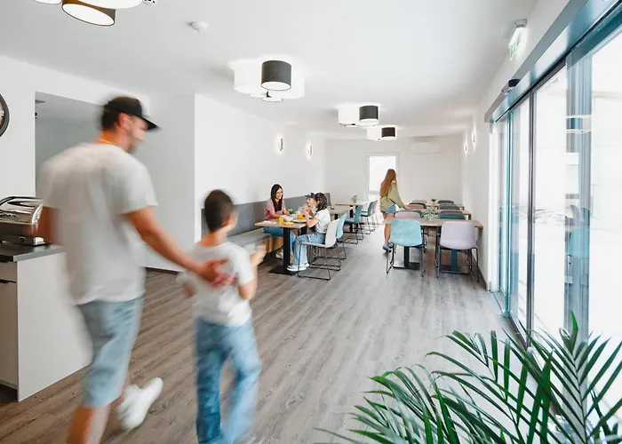 Hotel & Appartements Nice Garni - Klimatisiert Ac- Naehe Legoland Guenzburg - Familienfreundlich