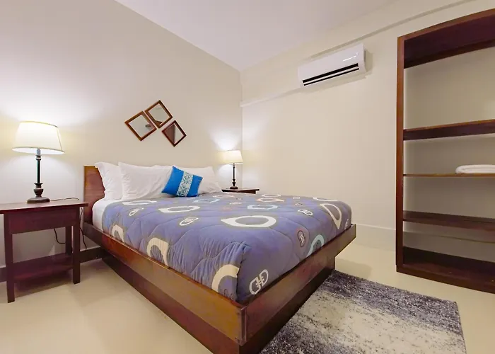 Louis' Apartments