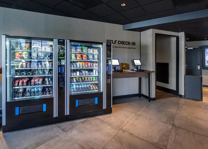Diamond Capsule Hotel Amsterdam South