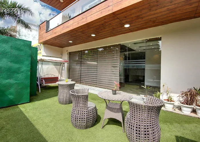 Limewood Stay - Unitech Cyber Park