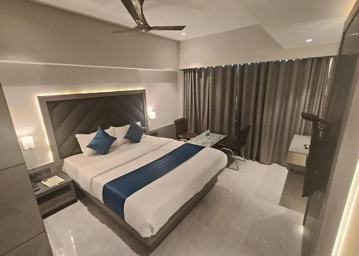 Hotel Nakshtra Residency Kalyan - Premium Couple Friendly