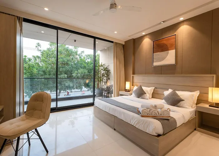 The Lodgers Luxury 1 Bhk Apartments Near Golf Course Road Gurgaon