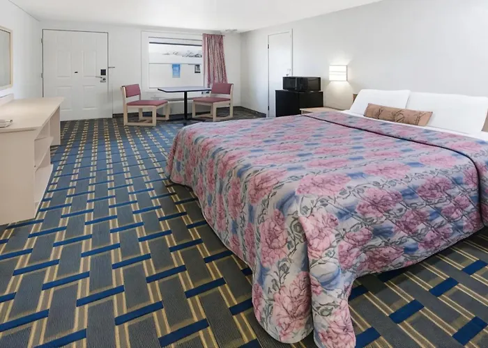 Hilliard Motor Lodge