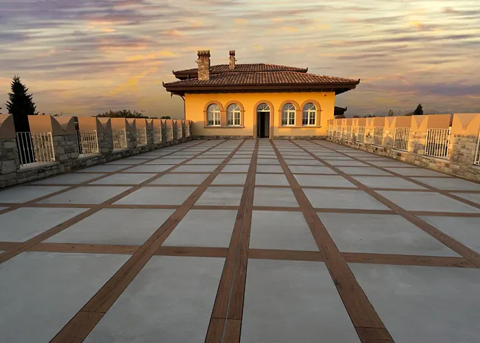 Accomodation Hotel Castello Il Codirosso
