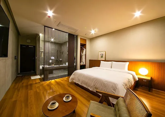 Epoche Hotel