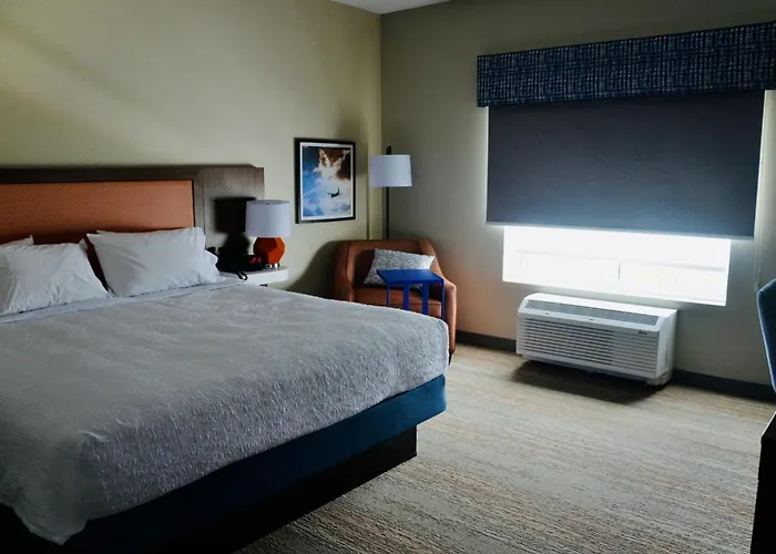 Hampton Inn Cabot