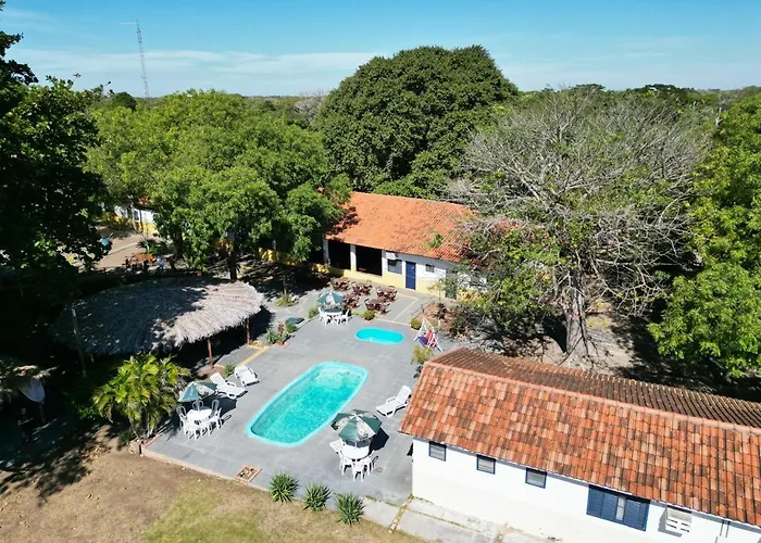 Pousada & Camping Santa Clara