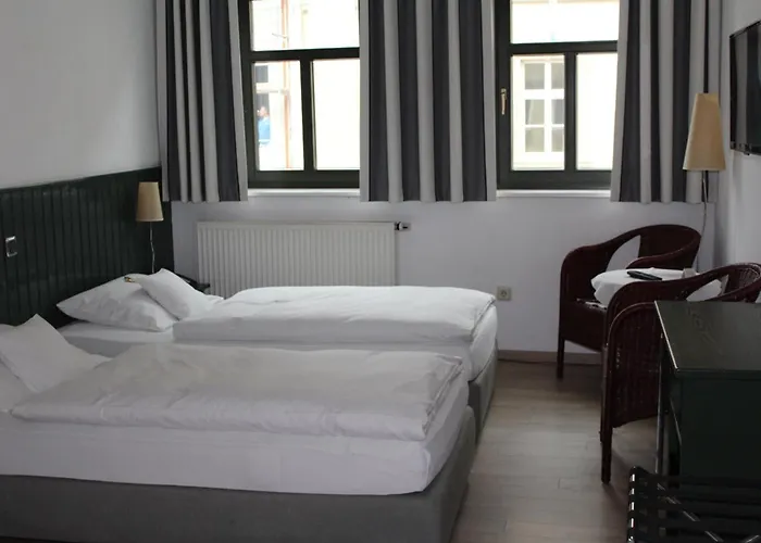 Hotel Cafe Rhoenperle