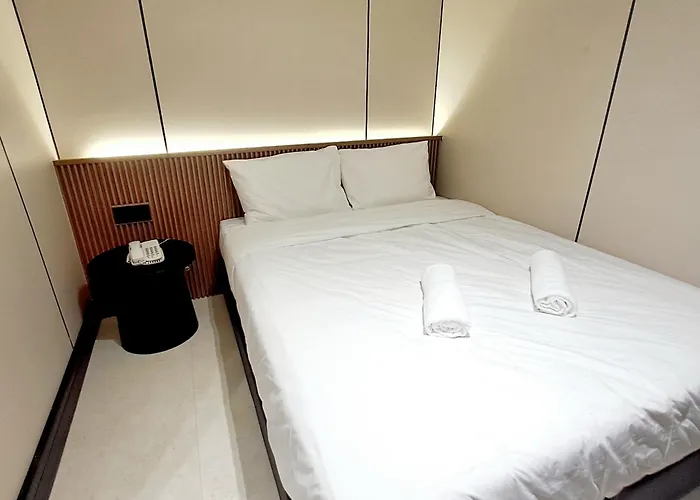 Urban Inn, Salak Tinggi