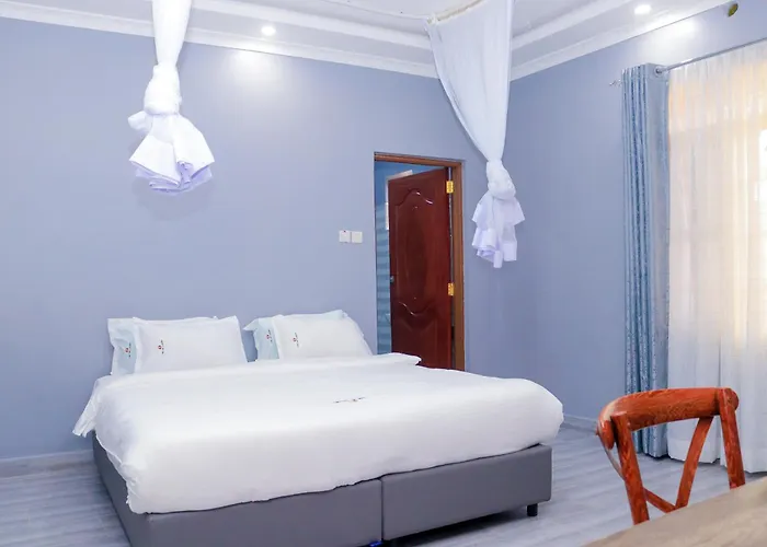 The Vip Luxury Lounge Hotel