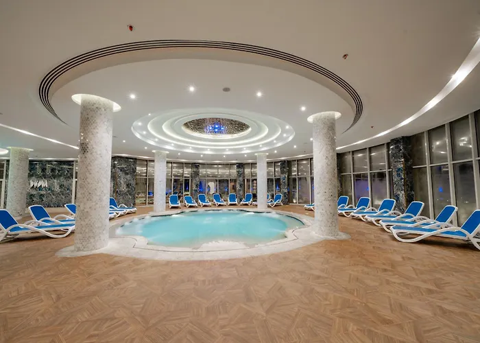 Sirena Beach Resort & Spa
