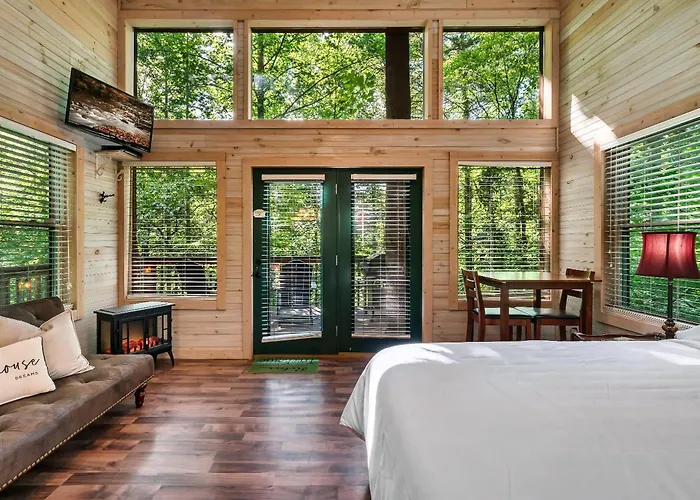 Rivers Edge Treehouses