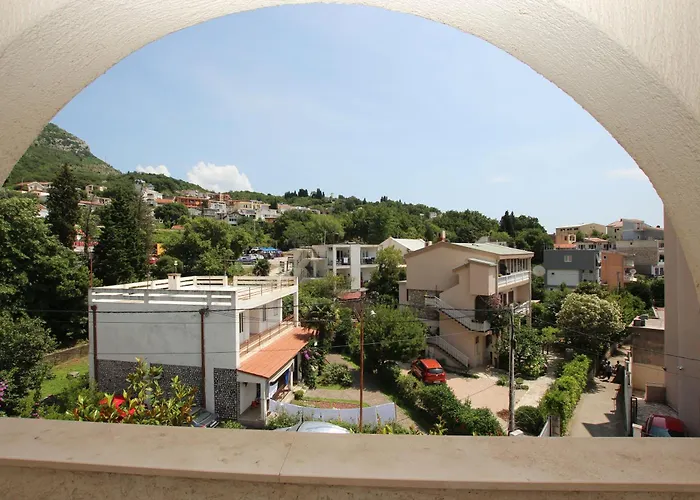 Magnolia Rooms And Apartments