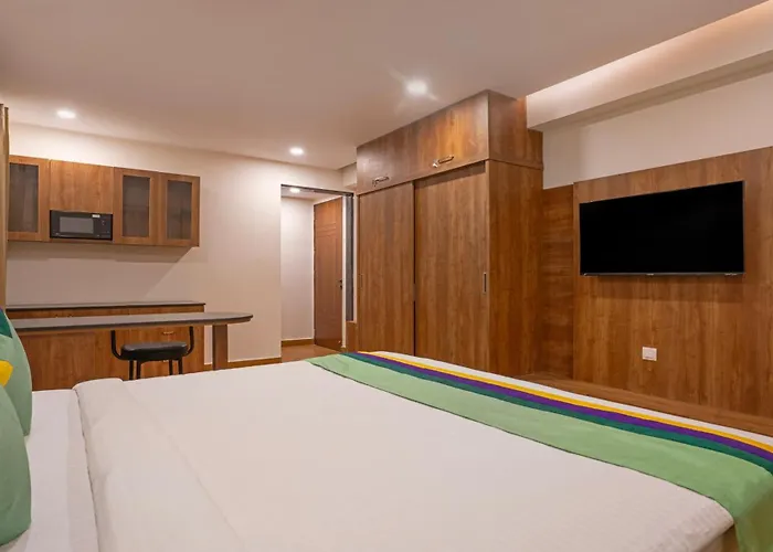 Treebo Purva Crest, Gachibowli Dlf