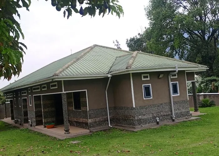 Rwenzori Base Camp Tour Holiday Inn
