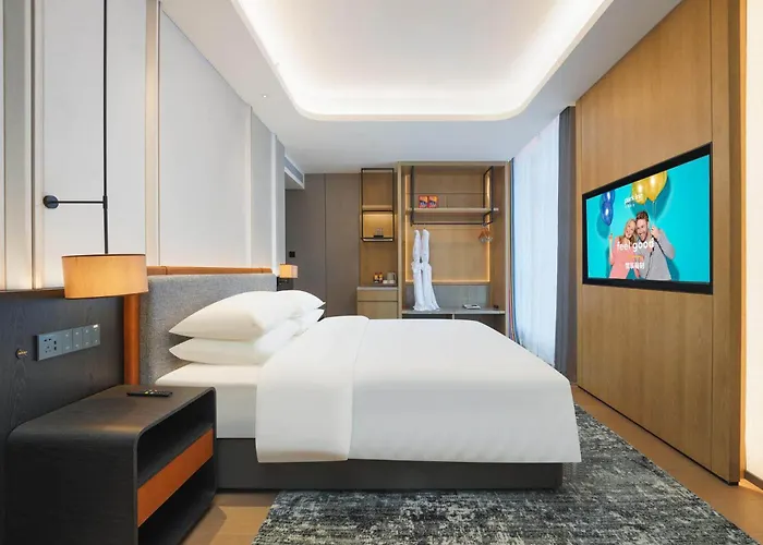Park Inn By Radisson Nanchong Yilong Star City Plaza