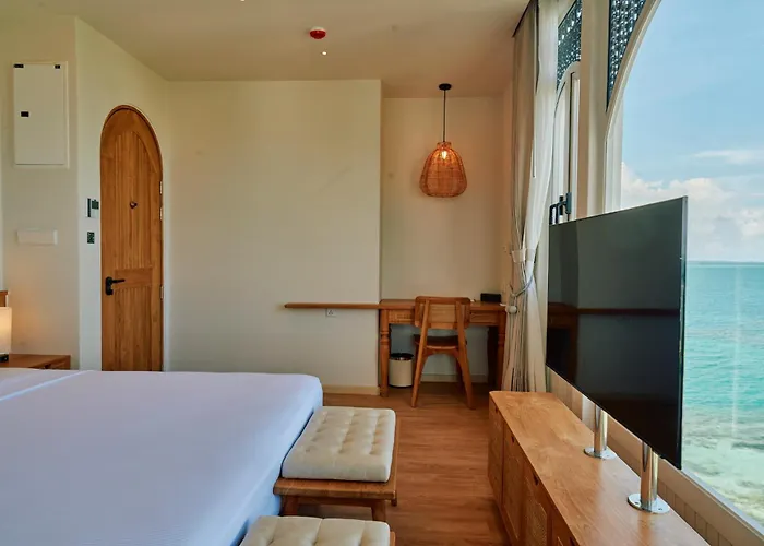 Stone Hotels Dhiffushi