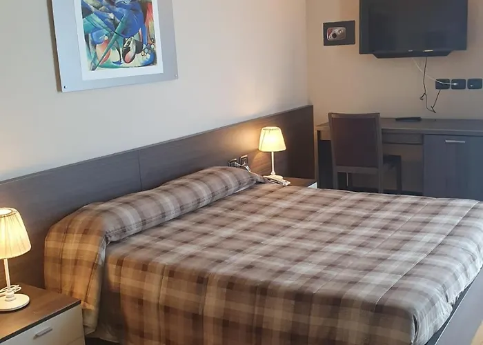 Eq Hotel