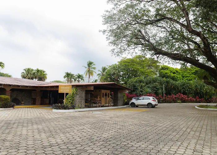 Hotel Las Espuelas, Bar & Restaurant