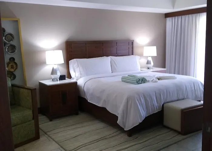 Stay On The Beach In Saint Maarten 3Br Condo Sleeps 8