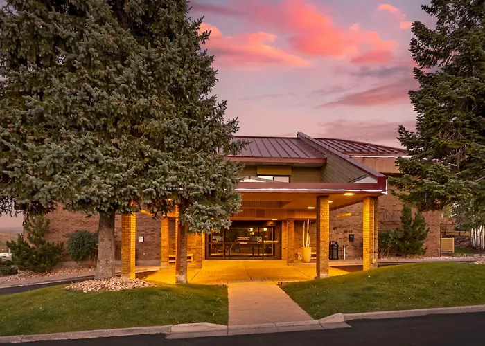 Best Western Plus Landmark Inn