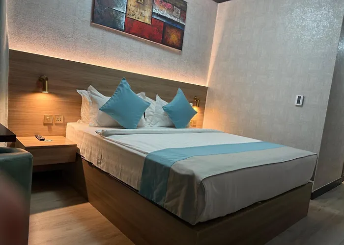 Strand Hotel